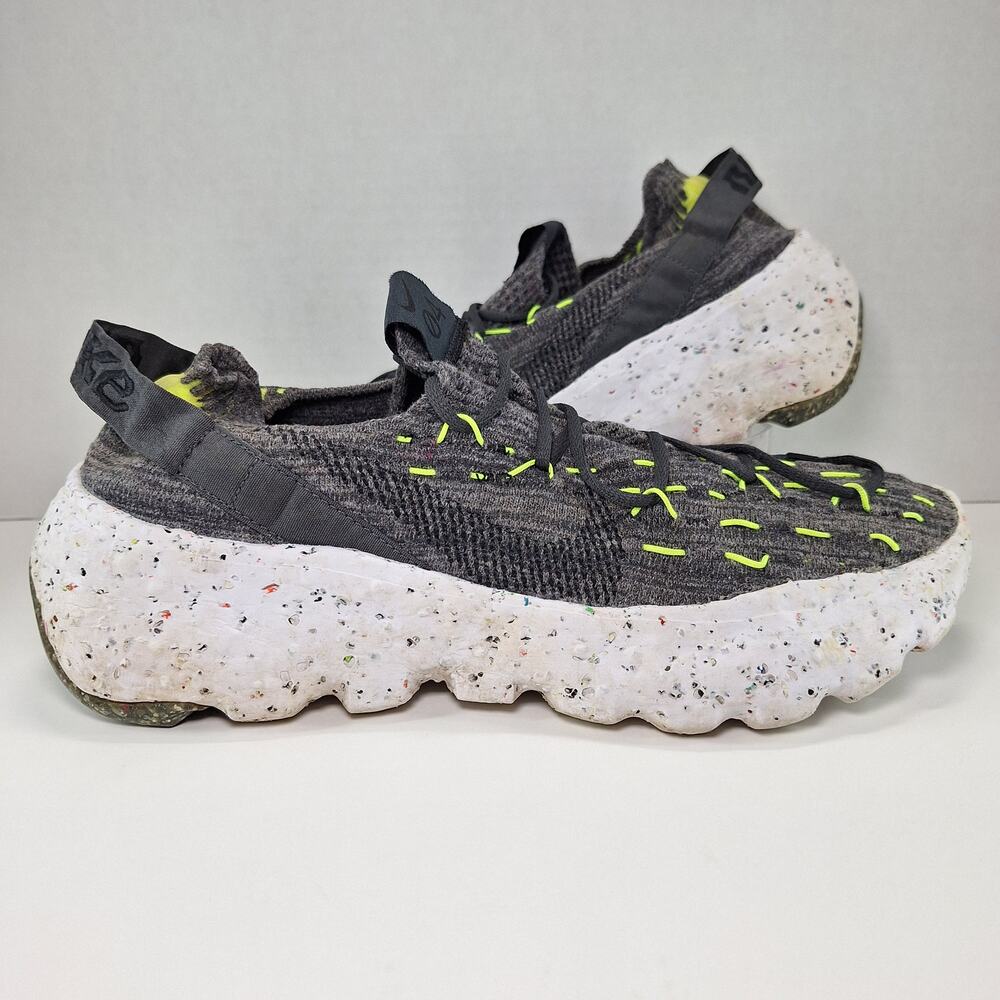 Nike Space Hippie 04 Black Volt Running Shoes CZ6398-010 Men's Size 10.5